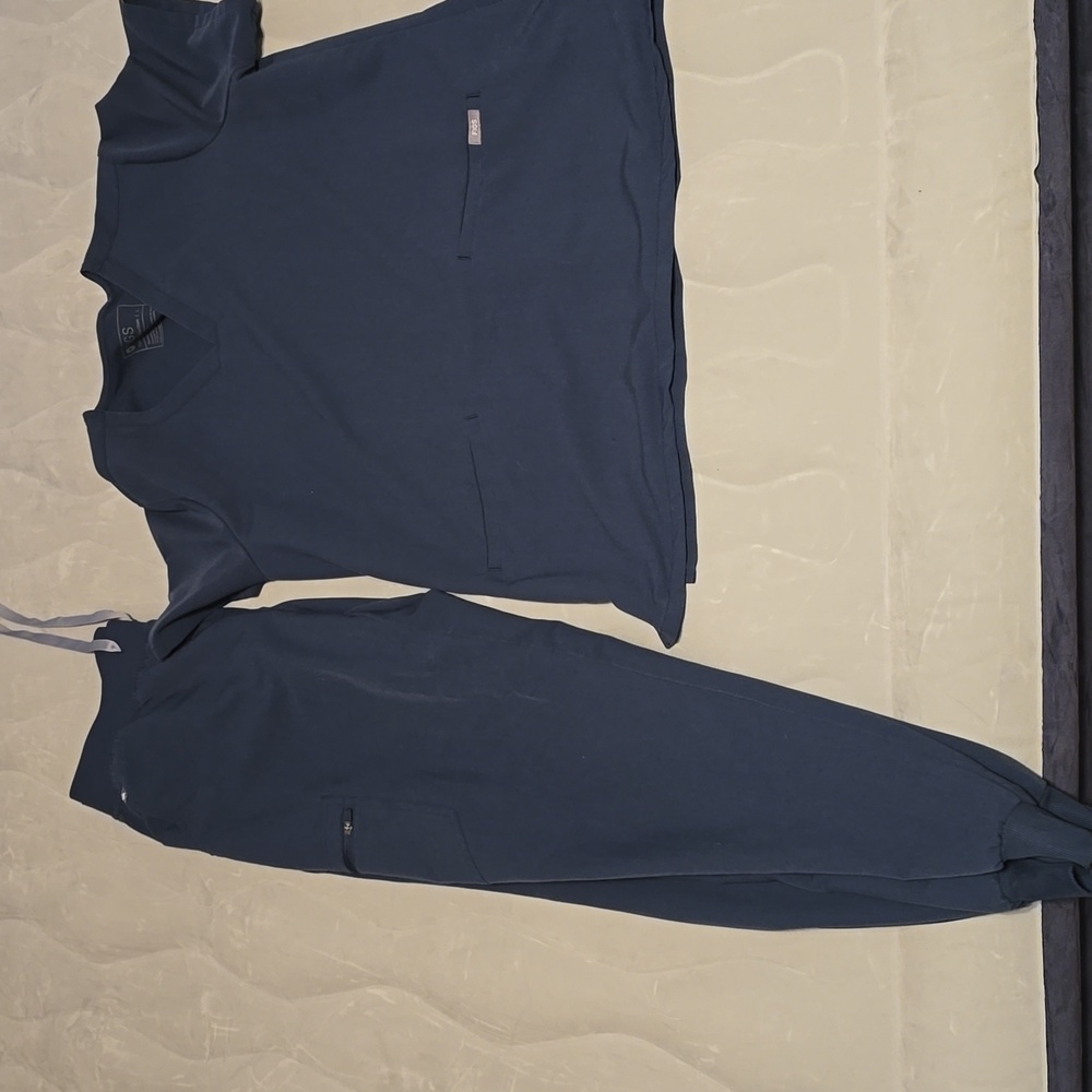 Figs Womens Scrubs Large And Large Tall